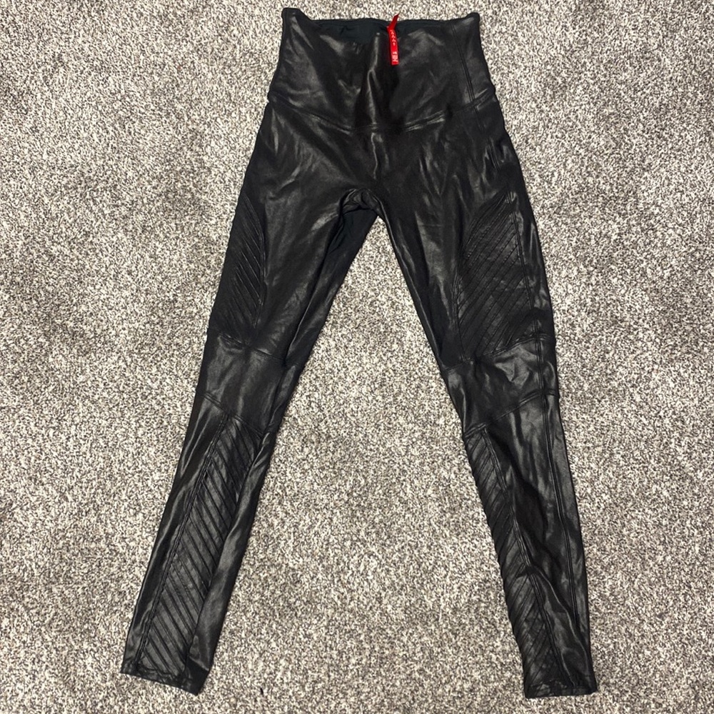 Spanx Moto leggings size large color black